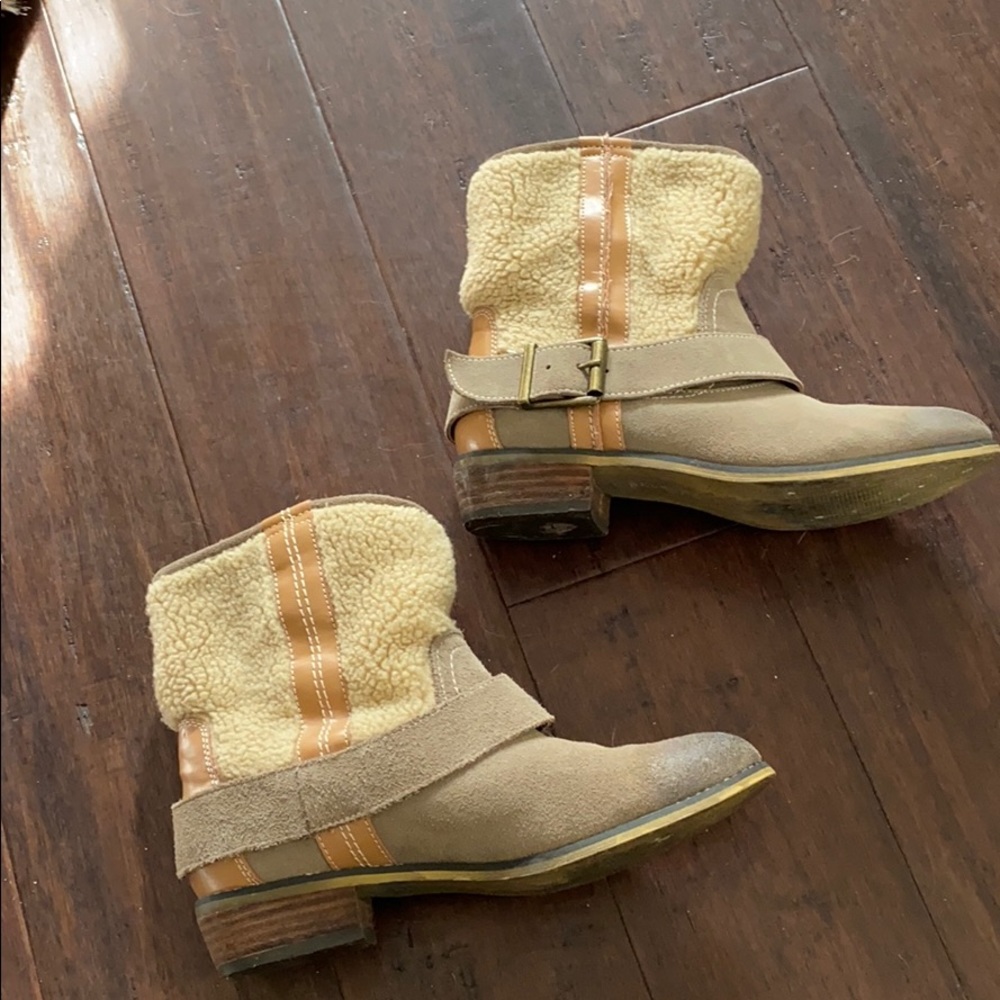 Kelsi dagger boots sz 7